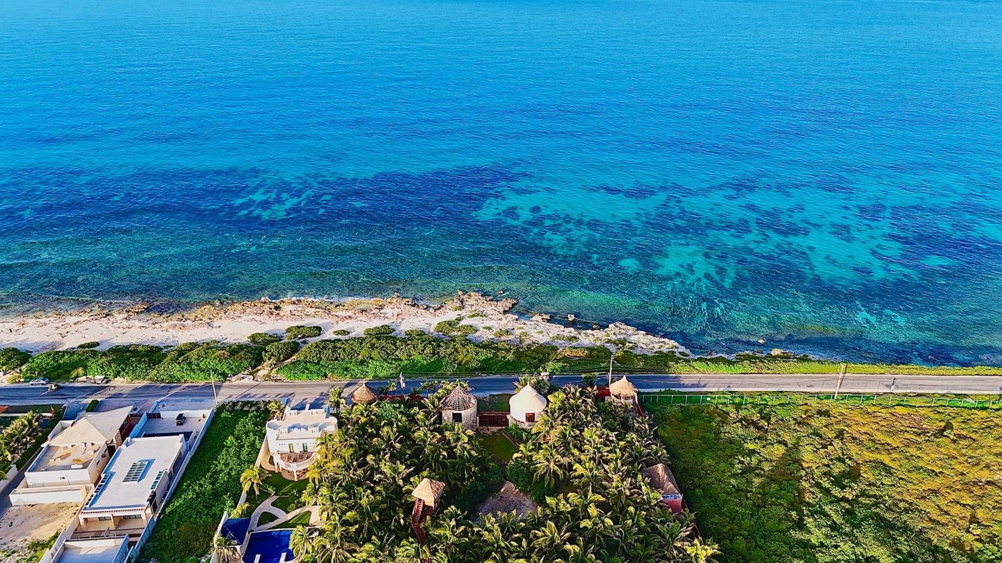 Azulea Isla Mujeres Hotel Exterior photo